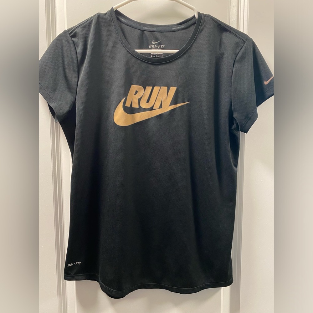 Nike Drifit Top “RUN” Womens Small